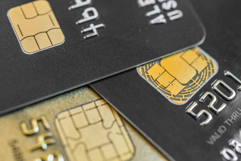 Como as empresas de cartão de crédito determinam o limite de crédito