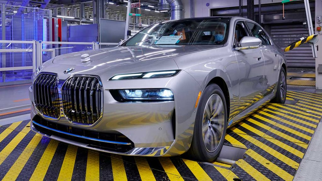 LINHA DE PRODUÇÃO BMW Série 7 2023 - Fábrica de carros de luxo