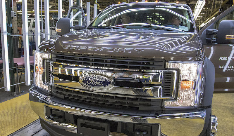 Linha de PRODUÇÃO de Caminhões Médios e Super Duty da Ford em Ohio