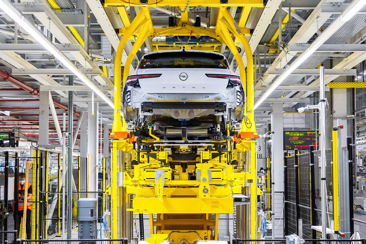 Linha de produção Opel Astra 2022, fábrica de Ruesselsheim